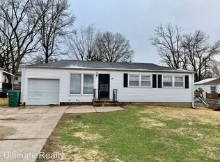 622 Scenic Dr, Saint Louis, MO 63137