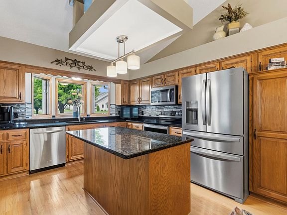 5th image of 2751 Rivers Bluff Ln