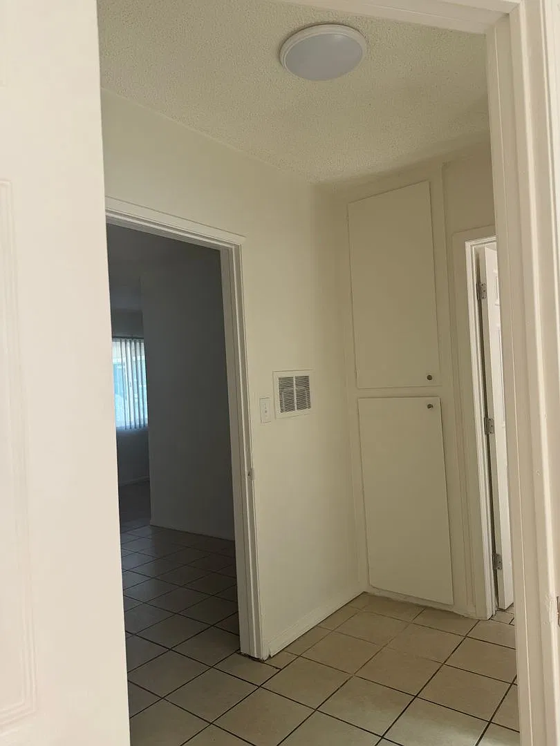 1145 N West St — Photo 3