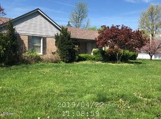 1203 Sharp Ln, Sellersburg, IN 47172