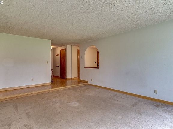 3rd image of 10008 NW 19th Ave
