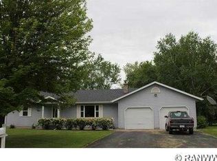 2922 Meadowbrook Ln, Menomonie, WI 54751