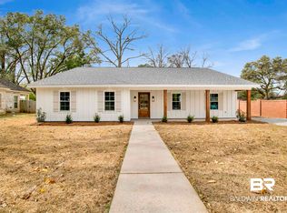 62 Ingleside Ave S, Fairhope, AL 36532