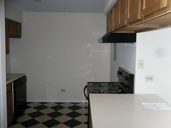 3rd image of 1384 E Wyndham Cir APT 202