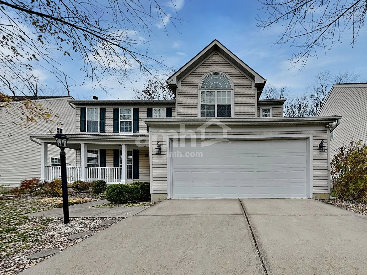 4 bed, 2.5 bath, 2596 sqft, $2,595 — Photo 1
