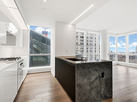 2nd image of 400 Park Ave S APT 31A