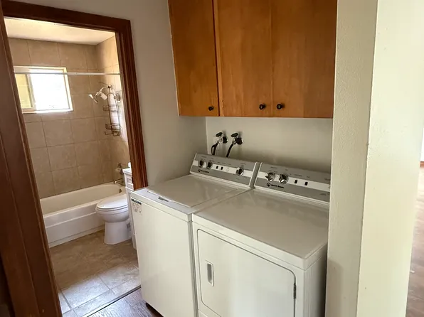 780 Oakhill Ave SE, Salem, OR 97302