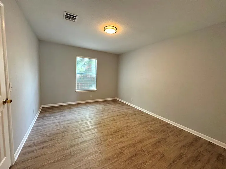 1009 Rutgers Dr — Photo 29
