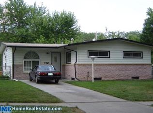 730 W Avon Ln, Lincoln, NE 68505