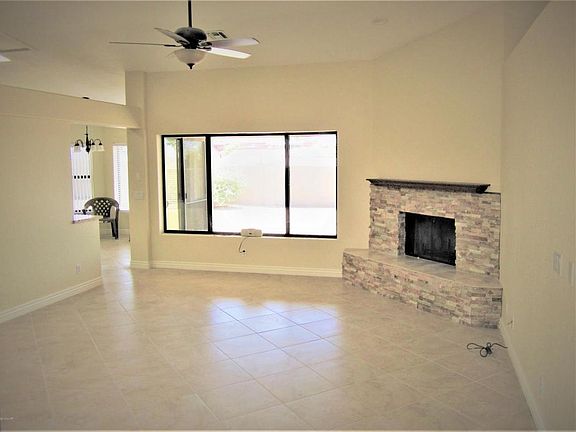 4th image of 3854 Bear Dr
