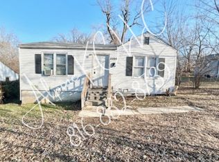 2205 S Hall Rd, Independence, MO 64052