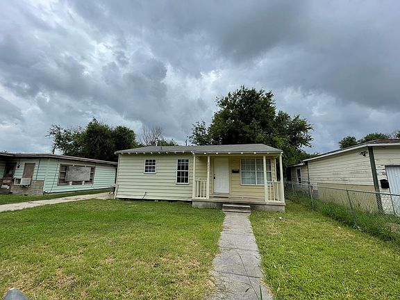 2nd image of 4822 Franklin Dr