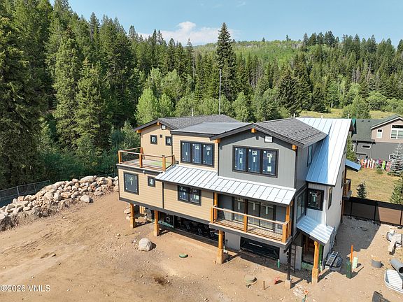 3rd image of 27 Belden Way