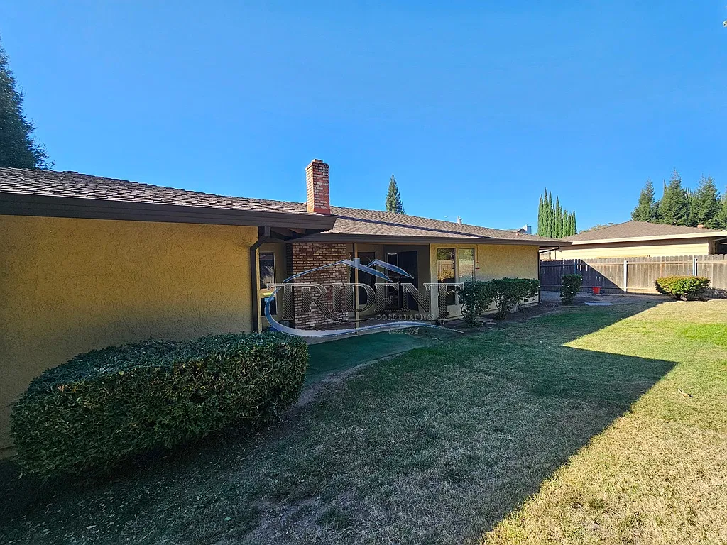 3 bed, 1909 sqft, $2,600 — Photo 3