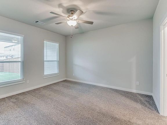 5th image of 644 Blackland Dr