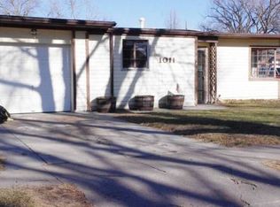 1011 W 21st St, Kearney, NE 68845
