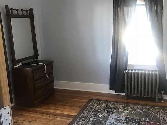 5th image of 1612 Garfield St