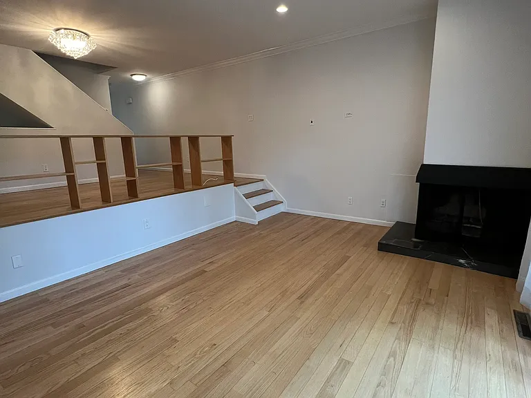 100 Hope St #5 — Photo 37