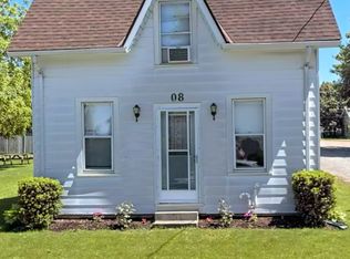 8 West St, Huron East, ON N0K 1W0