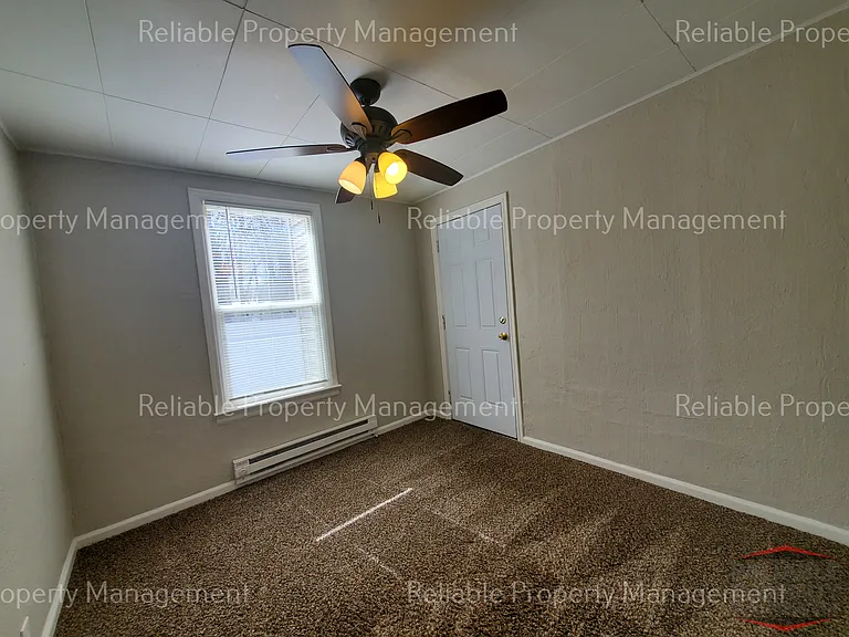 1497 Mound Ave — Photo 4