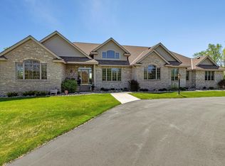 5029 Red Hawk Ct, Saint Cloud, MN 56301