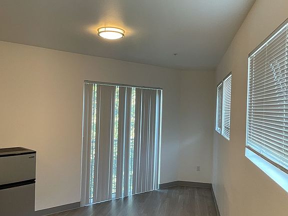 2nd image of 4315 7th Ave NE #211