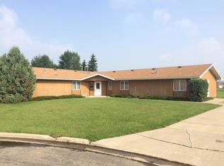 1508 17 1/2 Ave SW, Minot, ND 58701