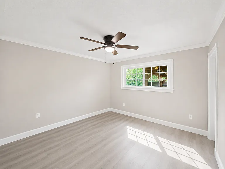 1444 Tiffany Cir — Photo 6