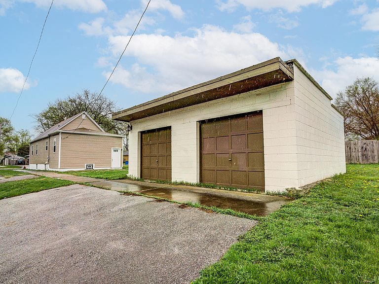 Listing photo 4
