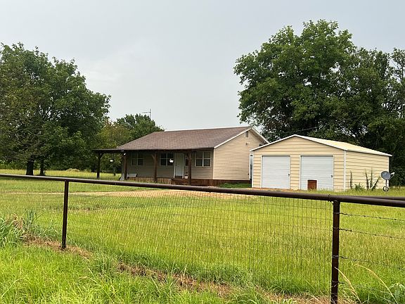 3rd image of 232 Railroad Dr