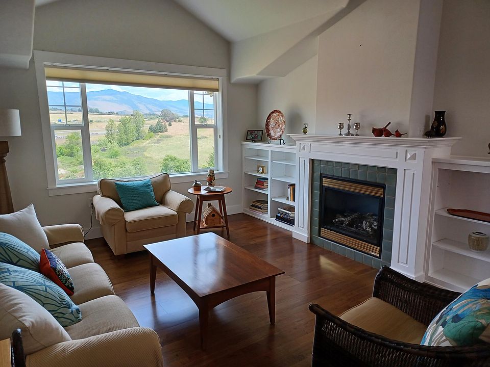 1st image of 988 Golden Aspen Pl