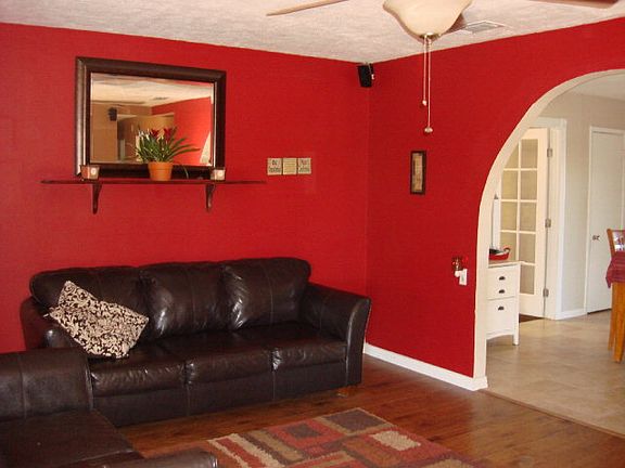 2nd image of 3126 Woodlawn Dr