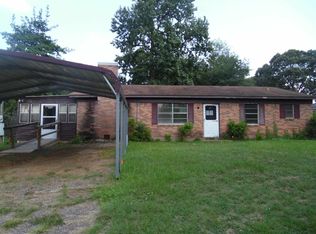 556 N Adams St, Carthage, TX 75633