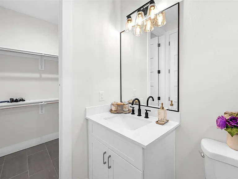 710 Link Rd #D — Photo 17