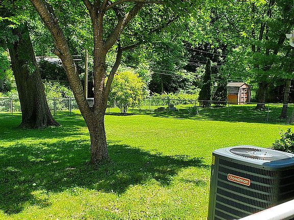 shaded, flat fenced back