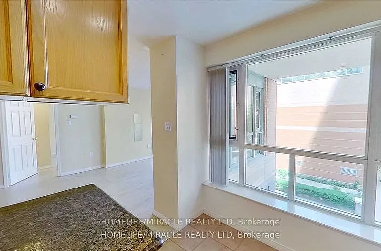 887 Bay St #304 — Photo 22
