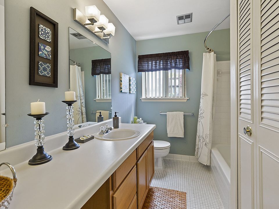 Drawbridge Apartments East 36420 Union Lake Rd Harrison Township MI