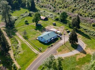 82531 Barbre Rd, Dexter, OR 97431