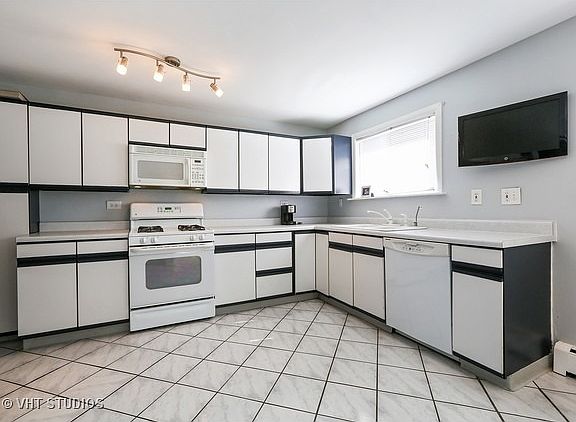 5th image of 818 Juniper Dr