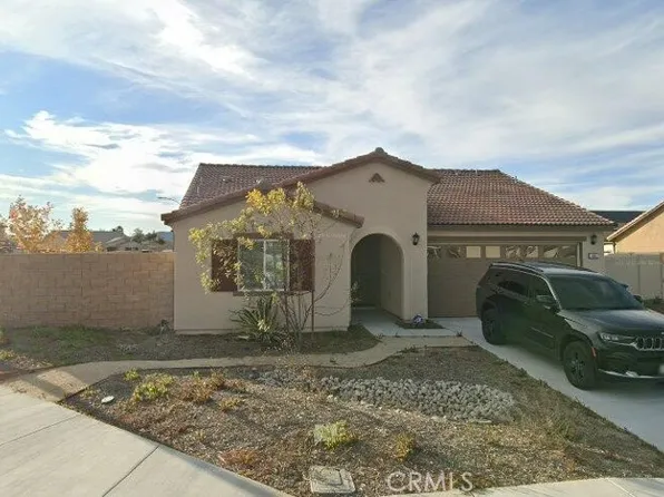 492 Foursquare Pl, San Jacinto, CA 92583