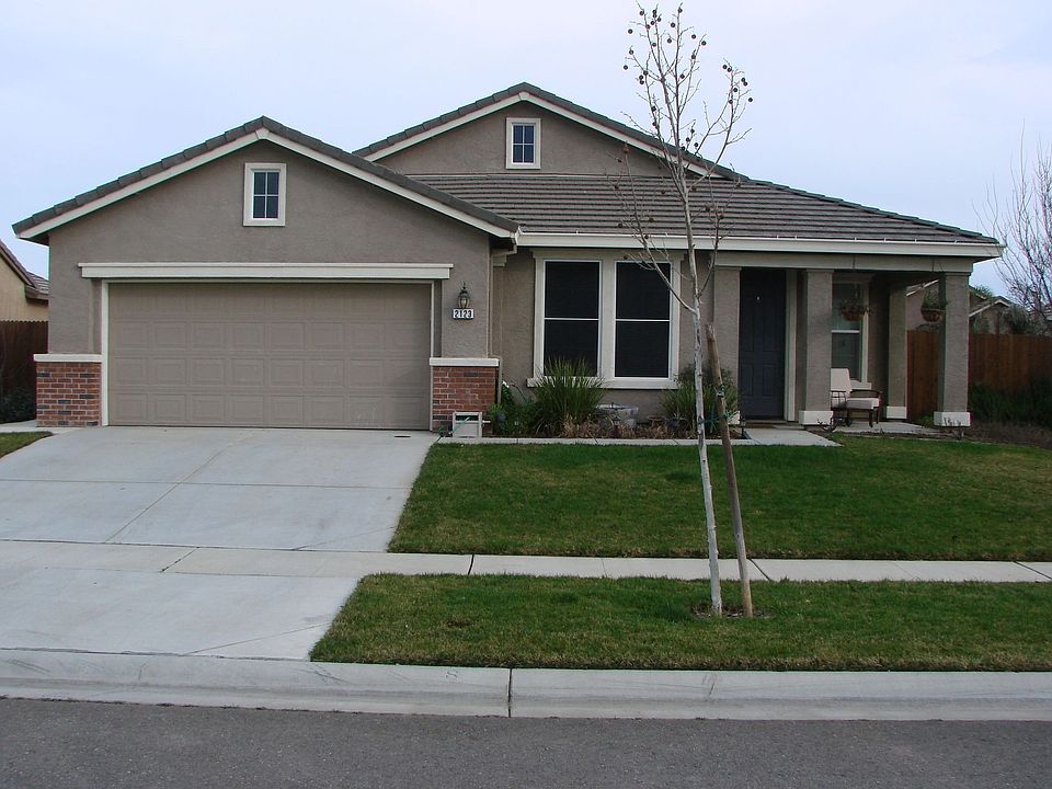 1st image of 2123 Golden Gate Dr