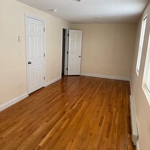 220 Middlesex Ave #4 — Photo 7