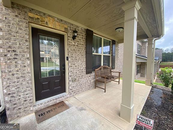 2nd image of 2935 Centennial Dr NE