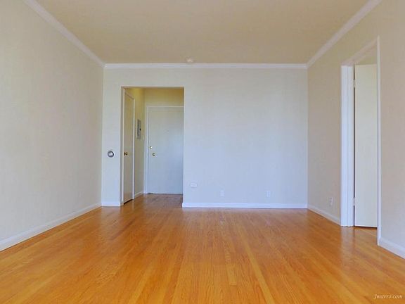 2nd image of 1930 Franklin St APT 1