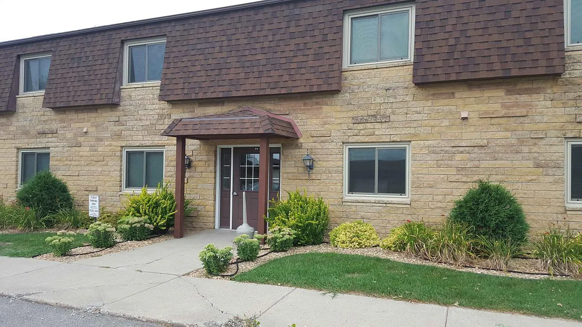 2 bed, 750 sqft, $1,150 — Photo 2