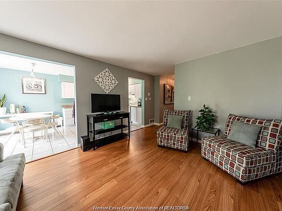 5th image of 1517 Southfield Dr