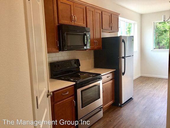 4th image of 105 NE 77th St #B