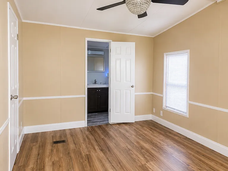 2653 Hispanola Ave — Photo 6
