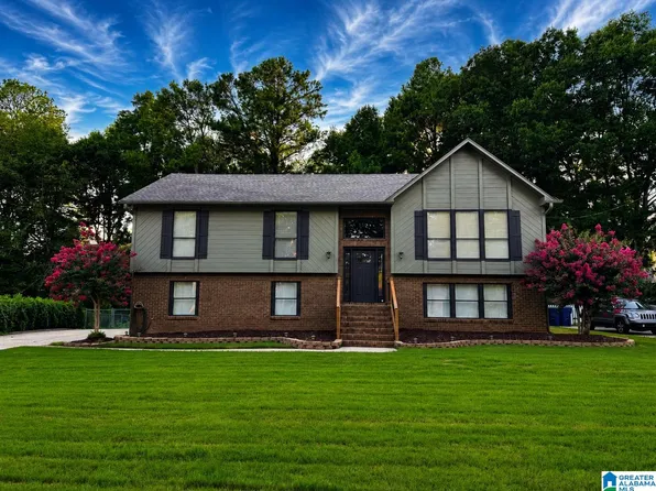1345 Willow Creek Pl, Alabaster, AL 35007