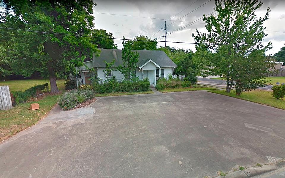 1st image of 1504 Magnolia Ave